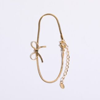 delicate gold bow bracelet
